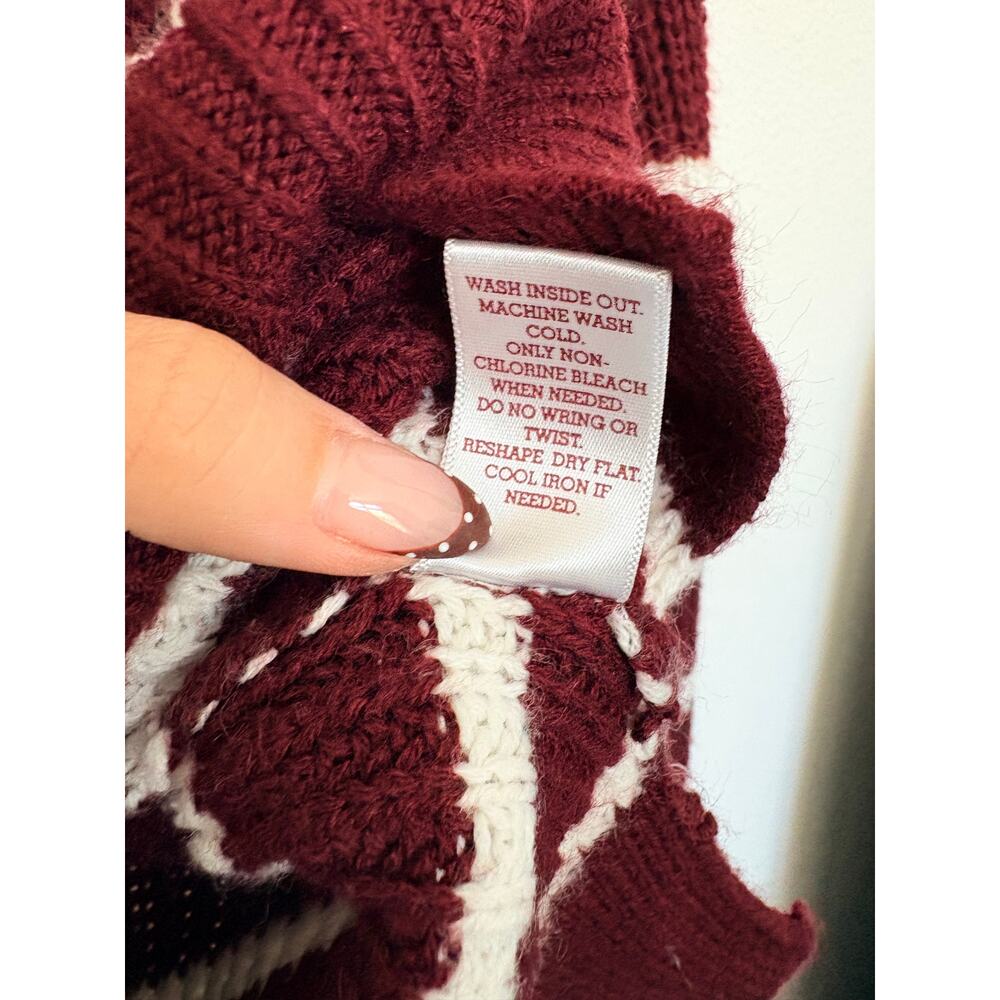 SO Sweater Size Small - Picture 5 of 5